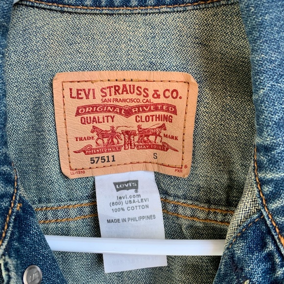Levi’s Jean jacket - Picture 3 of 8